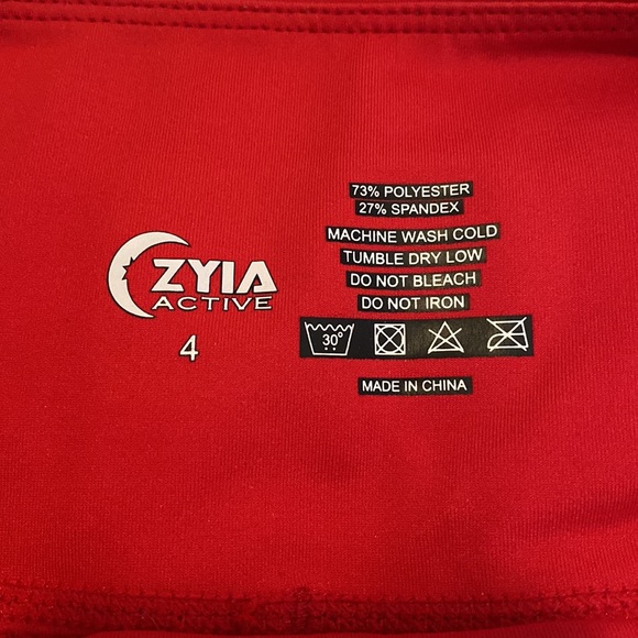 Zyia Active Light n tight hi-rise capri size 4 - Picture 5 of 5